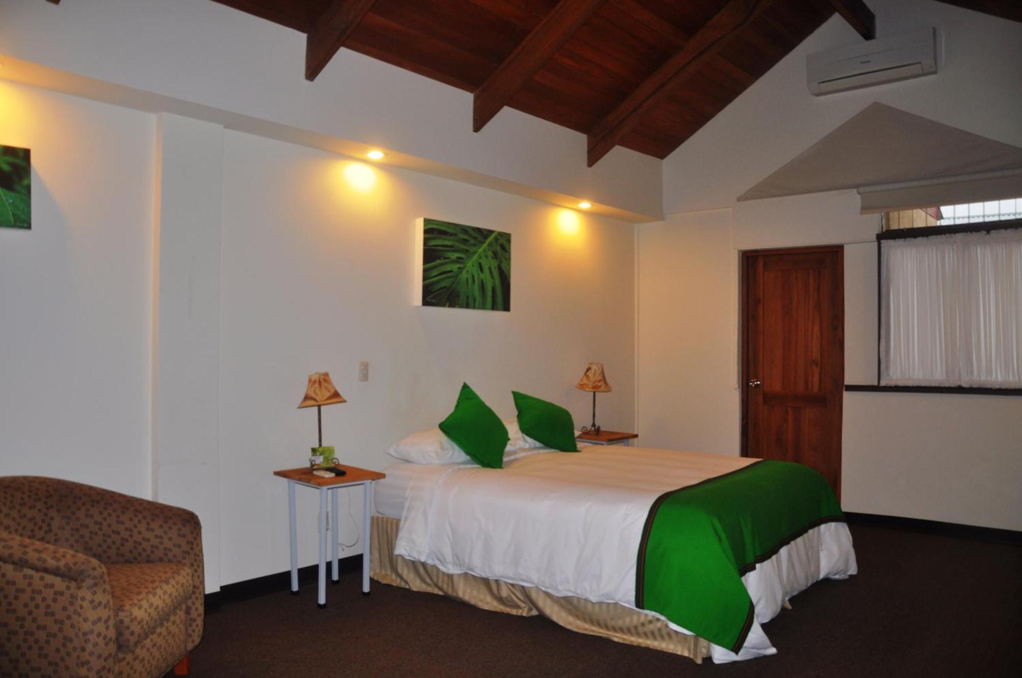 Legacy Boutique Hotel Quesada  ห้อง รูปภาพ